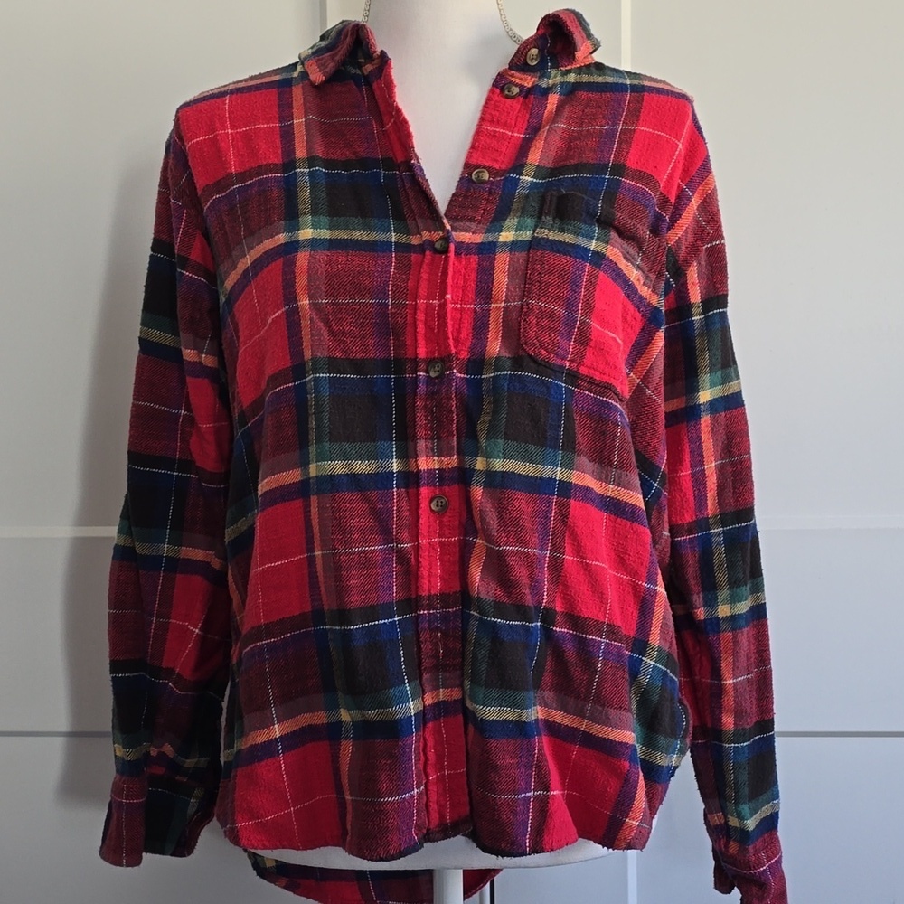 American Eagle Boyfriend Fit Plaid Flannel - Red & Blue
